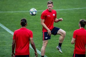 Halstenberg zurück im Leipziger Mannschaftstraining