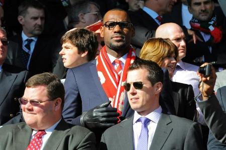 LeBron James vergrößert Anteile am FC Liverpool