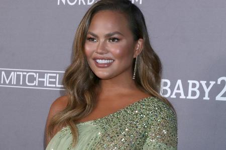 Chrissy Teigen will ihren Twitter-Account doch nicht aufgeben.