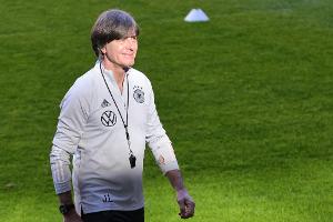 Löw mit spaßigem Müller-Vergleich bei Vereinsabend