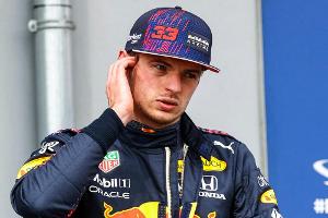 Verstappen gewinnt den Start - Schumacher mit Unfall