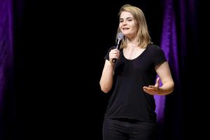 "Kleine Lady": Komikerin Hazel Brugger ist Mutter geworden
