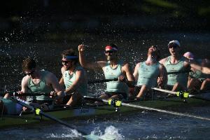 Cambridge schlägt Oxford im 166. Boat Race
