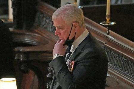 Prinz Andrew beim Trauergottesdienst für seinen verstorbenen Vater Prinz Philip. Prinz Andrew beim Trauergottesdienst für seinen verstorbenen Vater Prinz Philip.
