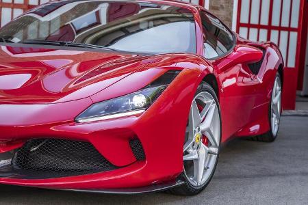 Der Ferrari F8 Tributo feierte auf dem Genfer Autosalon seine Premiere.