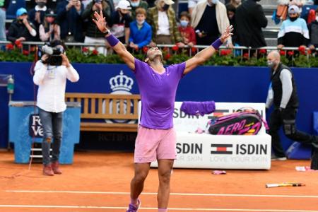 König der roten Asche: Nadal läuft schon wieder warm König der roten Asche: Nadal läuft schon wieder warm