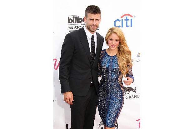 ...Gerard Piqué und Shakira. Die beiden traten erstmals gemeinsam 2010 in die Öffentlichkeit. Mittlerweile haben sie zwei ge...