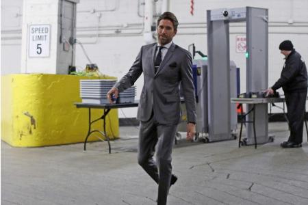 Nach OP am offenen Herzen: Vorerst kein Comeback von NHL-Startorhüter Lundqvist Nach OP am offenen Herzen: Vorerst kein Comeback von NHL-Startorhüter Lundqvist