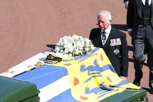Trauer um Philip: Prinz Charles verabschiedet sich von seinem Vater
