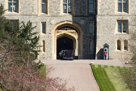 Die ersten Trauergäste bei ihrer Ankunft auf Schloss Windsor Die ersten Trauergäste bei ihrer Ankunft auf Schloss Windsor