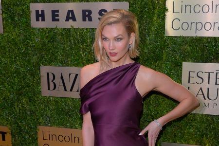 Karlie Kloss 2019 in New York. Karlie Kloss 2019 in New York.