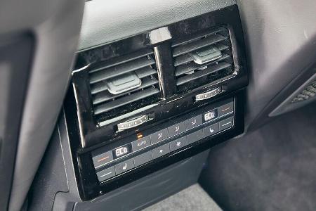 VW Touareg R