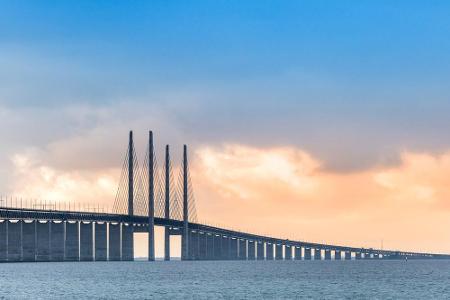 Wird die mächtige Öresund-Brücke überquert, ist Schweden erreicht. Von Schonen bis nach Lappland gilt: Es darf nur so schnel...