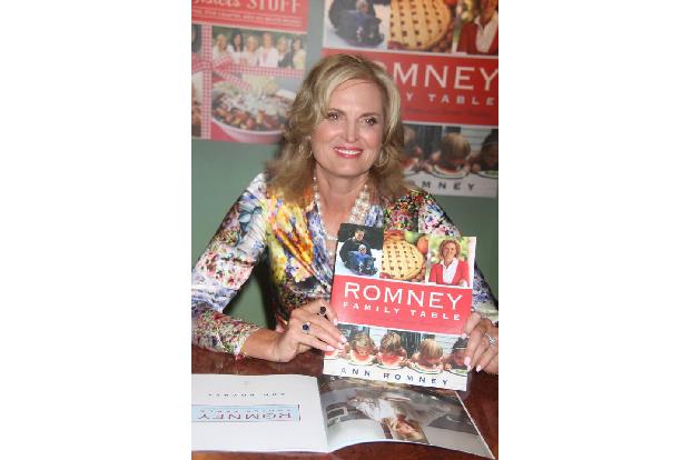 Ann Romney, Ehefrau des ehemaligen Präsidentschaftskandidaten Mitt Romney, leidet ebenso an Multipler Sklerose. Die Erkranku...