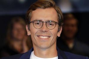 TV-Arzt Dr. Wimmer wird wieder Vater