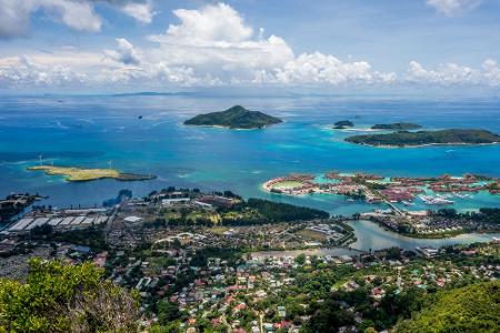 Nach und nach verschwinden auch die einzigartigen Strände der Seychellen im Indischen Ozean. Sollte der Meeresspiegel um meh...