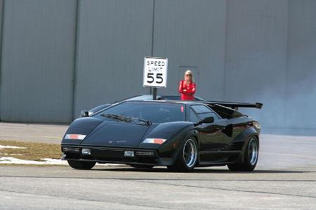 Lamborghini Countach Turbo S - Frontansicht in Fahrt