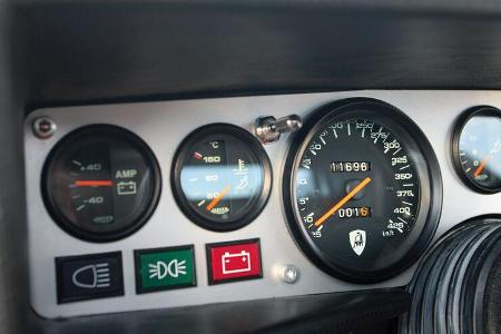 Instrumente und tacho des Lamborghini Countach Turbo S