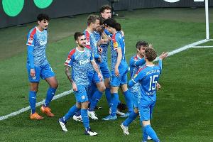 Kiel gewinnt Pokal-Landesderby erst in der Verlängerung