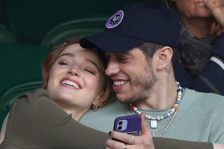 Phoebe Dynevor und Pete Davidson Anfang Juli in Wimbledon