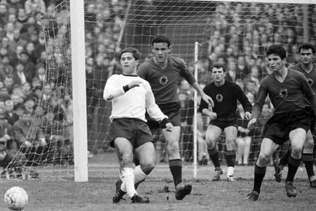 Mit Albanien sorgt ein Fußball-Entwicklungsland 1967 für die einzige sportliche Nicht-Qualifikation einer DFB-Elf für eine E...