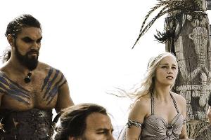 Jason Momoa und Emilia Clarke genießen "Game of Thrones"-Reunion