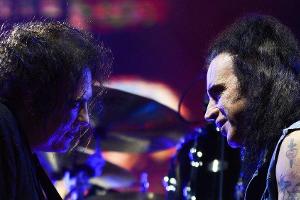 Verrat bei The Cure? Bassist Simon Gallup verlässt die Band