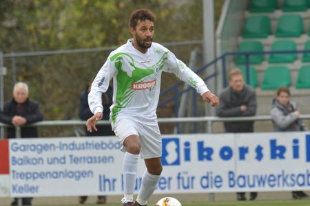 Für die ganz große Karriere hat es bei Willy Aubameyang nicht gereicht. Der ältere Bruder des BVB-Stars kickte bis 2016 zwar...