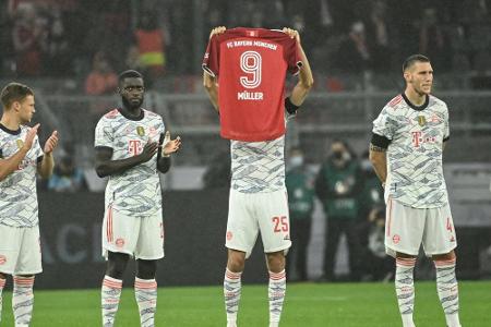Heimspiel am Sonntag: FC Bayern gedenkt Müller Heimspiel am Sonntag: FC Bayern gedenkt Müller