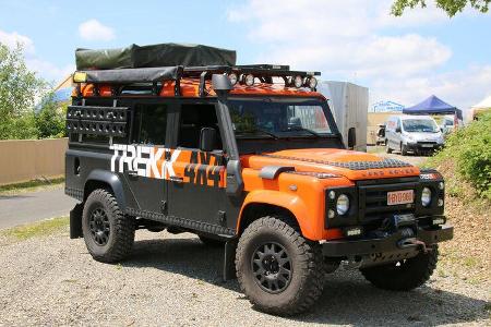 Land Rover Defender Generationen-Vergleich alt gegen neu