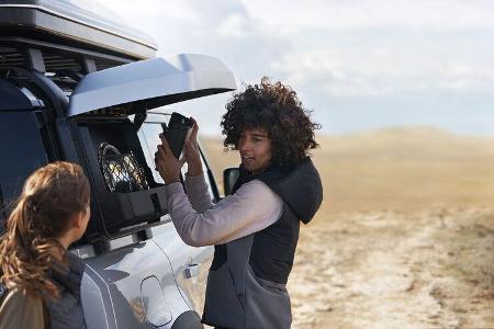 Land Rover Defender Generationen-Vergleich alt gegen neu