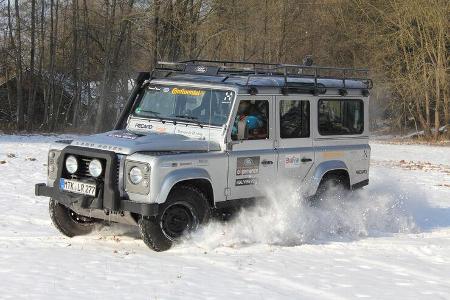 Land Rover Defender Generationen-Vergleich alt gegen neu