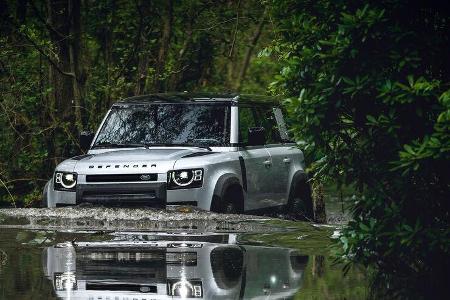 Land Rover Defender Generationen-Vergleich alt gegen neu