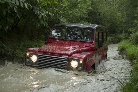 Land Rover Defender Generationen-Vergleich alt gegen neu