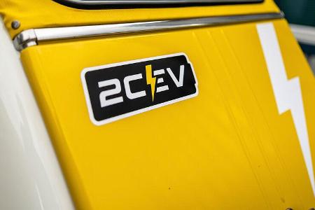 07/2021, Citroen 2cEv Ente mit Elektroantrieb