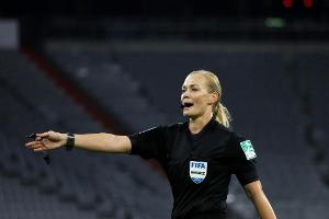 Steinhaus-Webb und Rafalski Schiedsrichter-Offizielle in Tokio