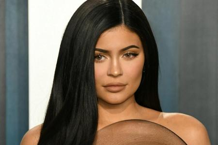 Kylie Jenner steht ihrer Halbschwester Kim Kardashian in nichts nach. Im Jahr 2020 führte sie die 