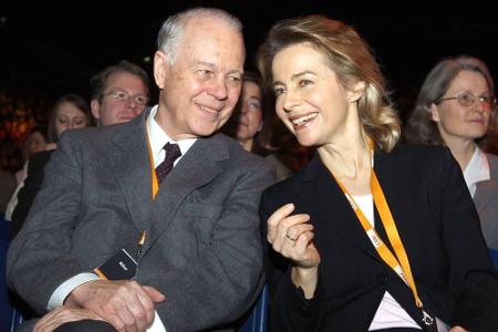 Der ehemalige Ministerpräsident Niedersachsens, Ernst Albrecht, litt ebenfalls unter der Krankheit. Im Mai 2008 äußerte sich...
