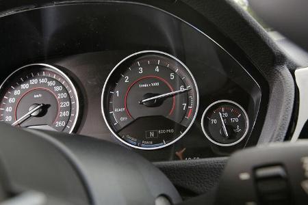 BMW 318i Touring, Rundinstrumente