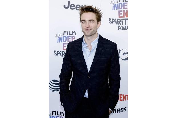 …auch der schöne Robert Pattinson hat ein dreckiges Geheimnis. Wer nämlich glaubt, dass der sorgfältig zersauselte Look des ...