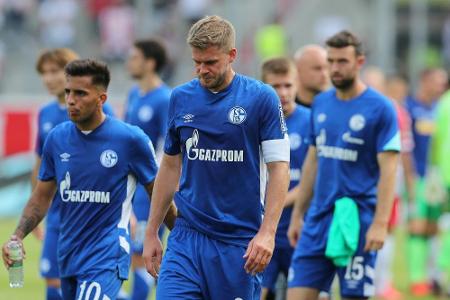 Regensburg schlägt Schalke - St. Pauli verliert in Paderborn