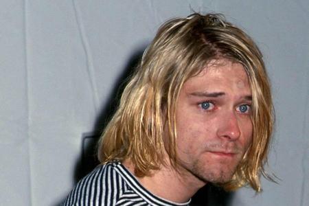 Das Auktionshaus Iconic Auctions hat gerade sechs Haarsträhnen des verstorbenen Musikers Kurt Cobain (1967-1994) versteigert... Das Auktionshaus Iconic Auctions hat gerade sechs Haarsträhnen des verstorbenen Musikers Kurt Cobain (1967-1994) versteigert...
