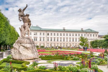 Aufgrund seiner schönen Gärten ist das Schloss Mirabell ein beliebtes Ziel in Salzburg - jetzt erst recht. Die gesamte Anlag...