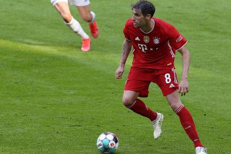 Durfte in seinem letzten Spiel für die Münchner eine halbe Stunde mitmischen und kam für den ebenfalls scheidenden Boateng. ...