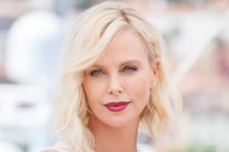 Oscargewinnerin Charlize Theron gilt nicht nur als Top-Schauspielerinnen, sondern auch als absolute Schönheit.