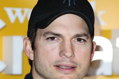 Ashton Kutcher spricht schon seit längerem positiv über Bitcoin und Co. Gemeinsam mit Mark Cuban investierte er in Unikrn.