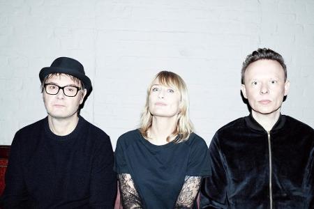 Die Band Hooverphonic vertritt in diesem Jahr Belgien. Nicht die erste große Bühne für die Musiker, die 2000 bereits bei der...