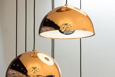 In Sachen Interieur-Accessoires ist kreisförmig ebenfalls angesagt. Egal, ob Stehlampen oder Deckenleuchten - kugelige Lampe...