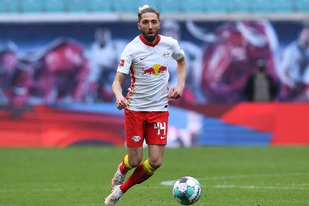 Behauptete den Ballbesitz für seine Mannschaft oftmals durch gute Bewegungen und geschickte Verlagerungen. Stoppte durch gut...