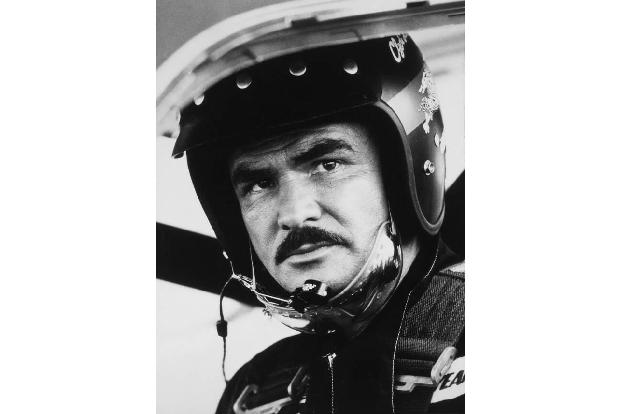 Auch Burt Reynolds war im Gespräch, der jedoch ablehnte. Rückblickend wünschte er, er hätte die Rolle als Weltraum-Schmuggle...